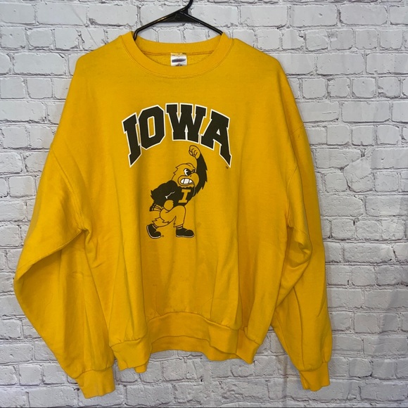 iowa hawkeyes crewneck
